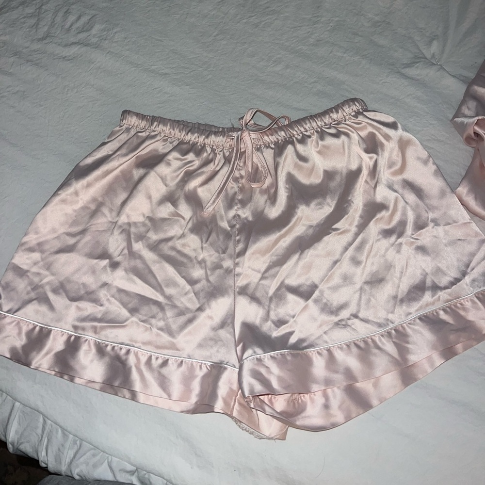 Light Pink Feather Satin Pajama short set - Picture 4 of 5